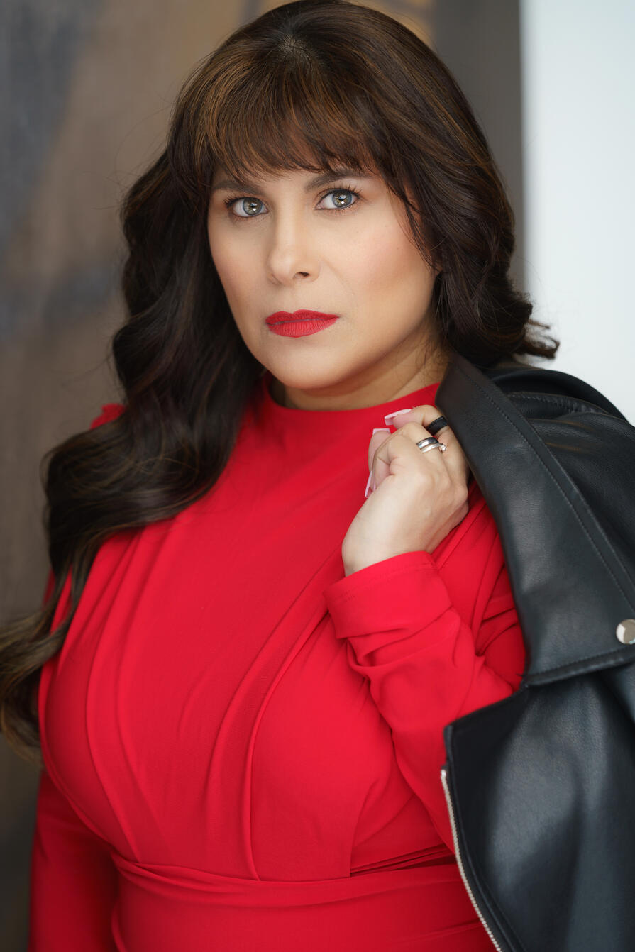 Rebecca Tennison acting headshot